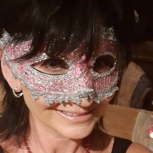 Meet your Posher, Joy